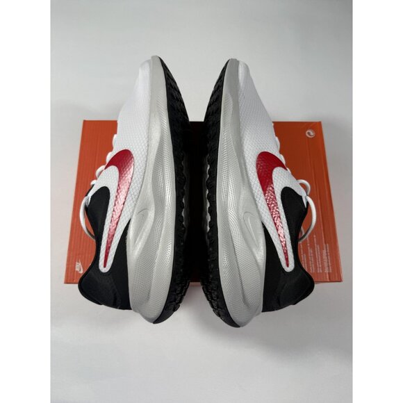 New Nike Revolution 7 Shoes Mens Size 11.5 White Red Black Running FB2207 102 - Picture 6 of 11